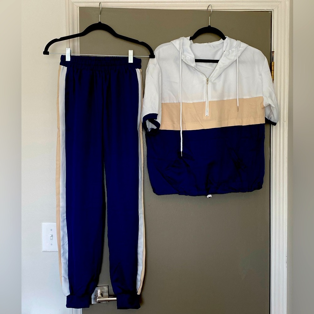 Colorblock Half Zip Hoodie & Sweatpants